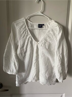 GAP White Embroidered Gauze Button-Up Peasant Blouse